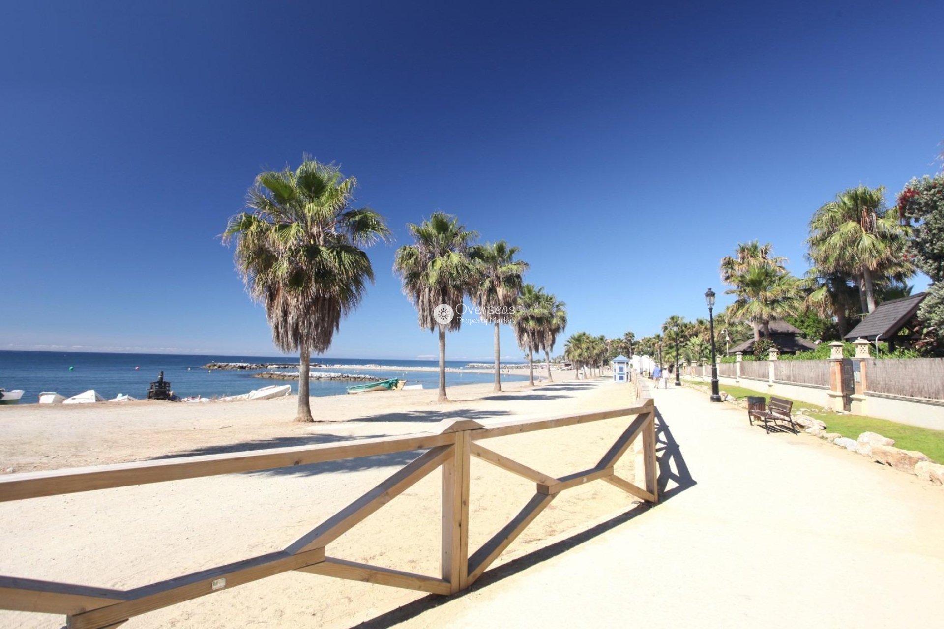 Neue Gebäude - Ground floor apartment -
Marbella