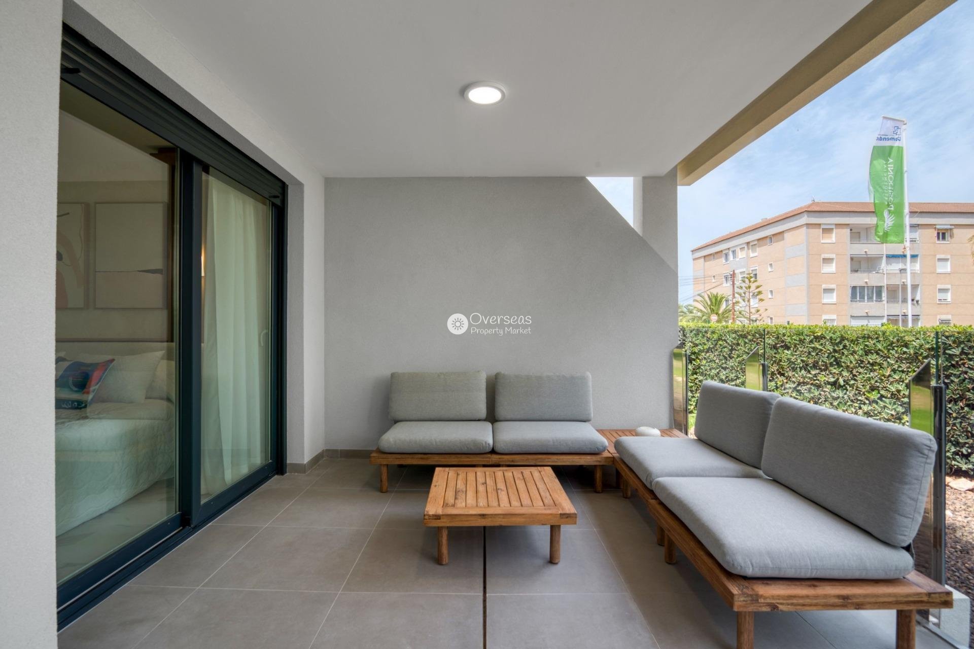 Neue Gebäude - Penthouse -
Torrevieja - Punta Prima
