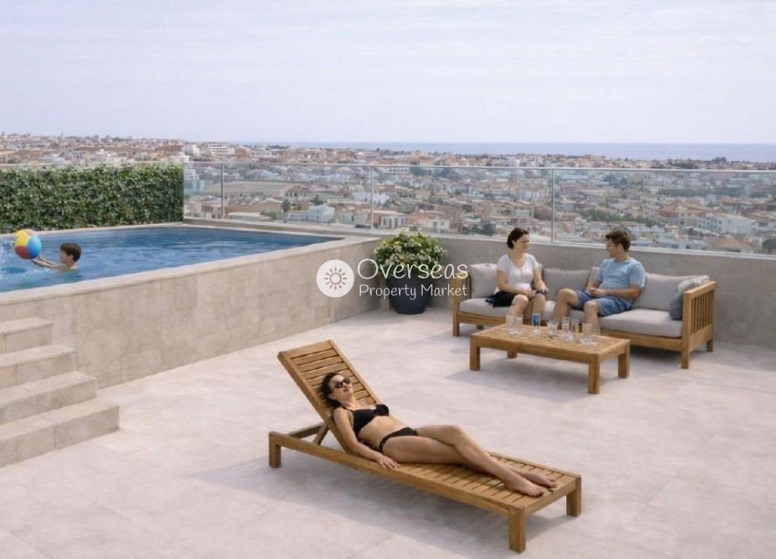 Neue Gebäude - Penthouse -
Torrevieja