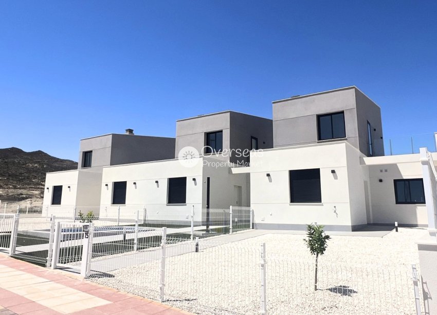 Neue Gebäude - Stadthaus -
Baños y Mendigo - Altaona Golf