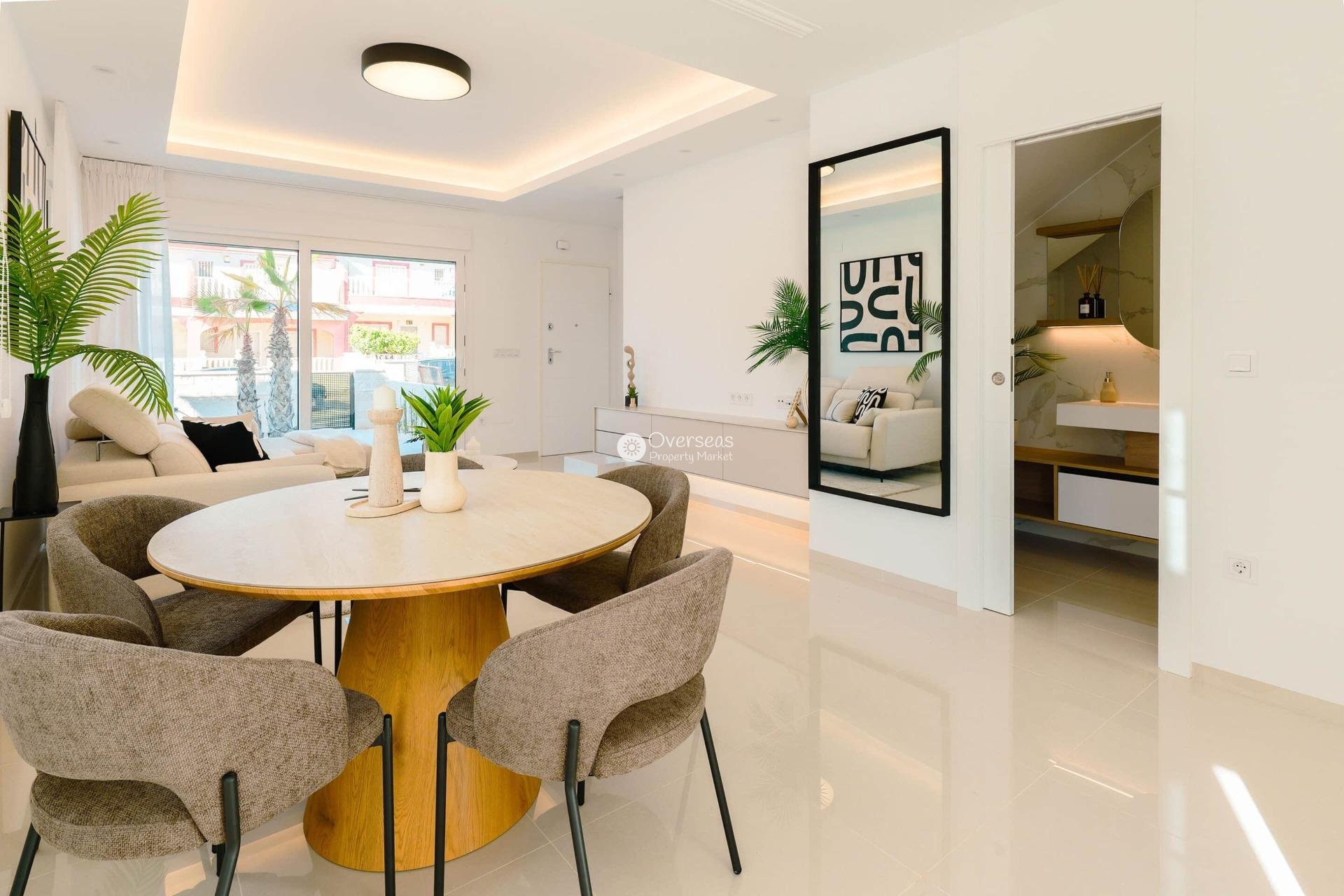 Neue Gebäude - Stadthaus -
Rojales