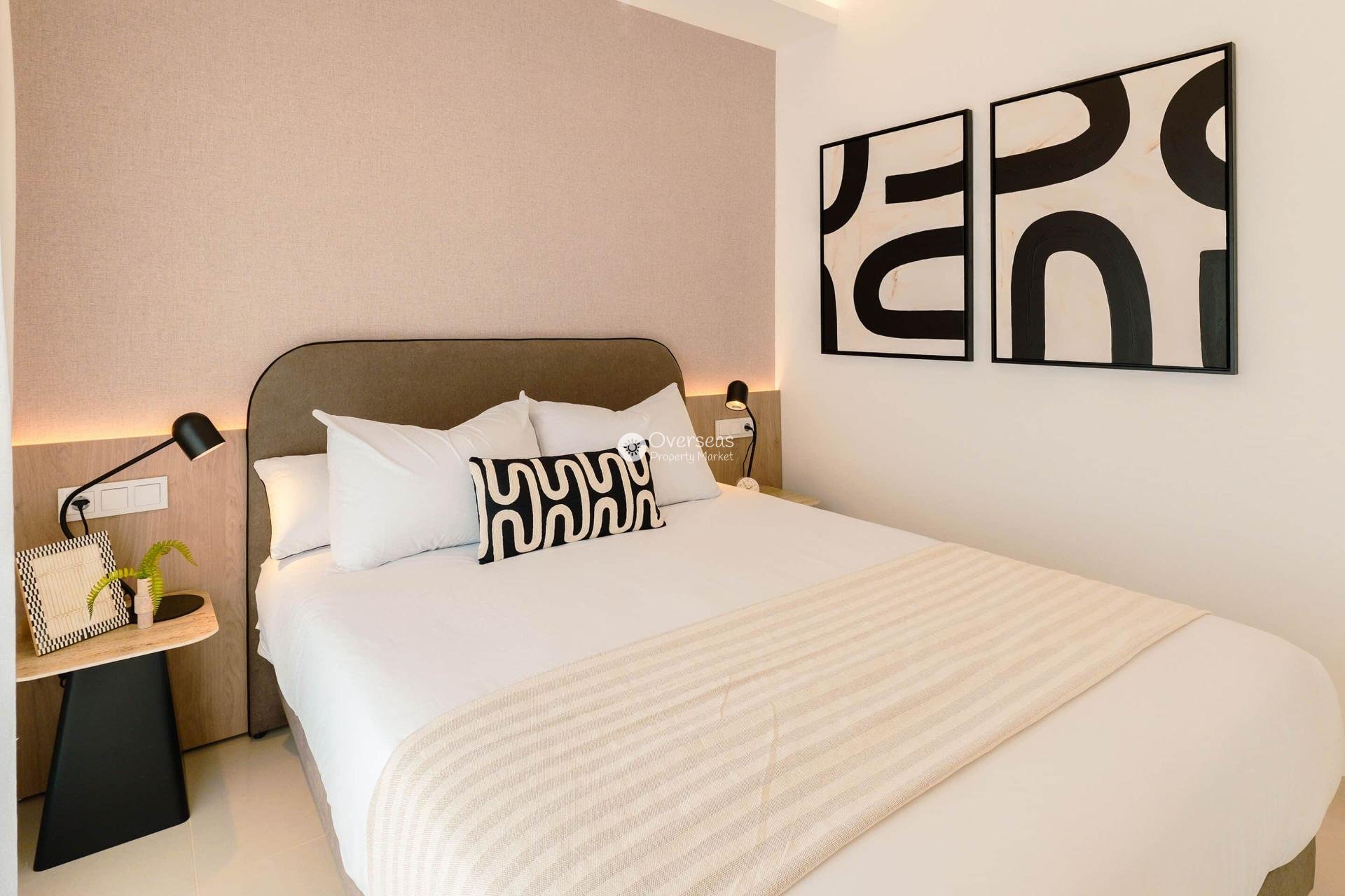 Neue Gebäude - Stadthaus -
Rojales