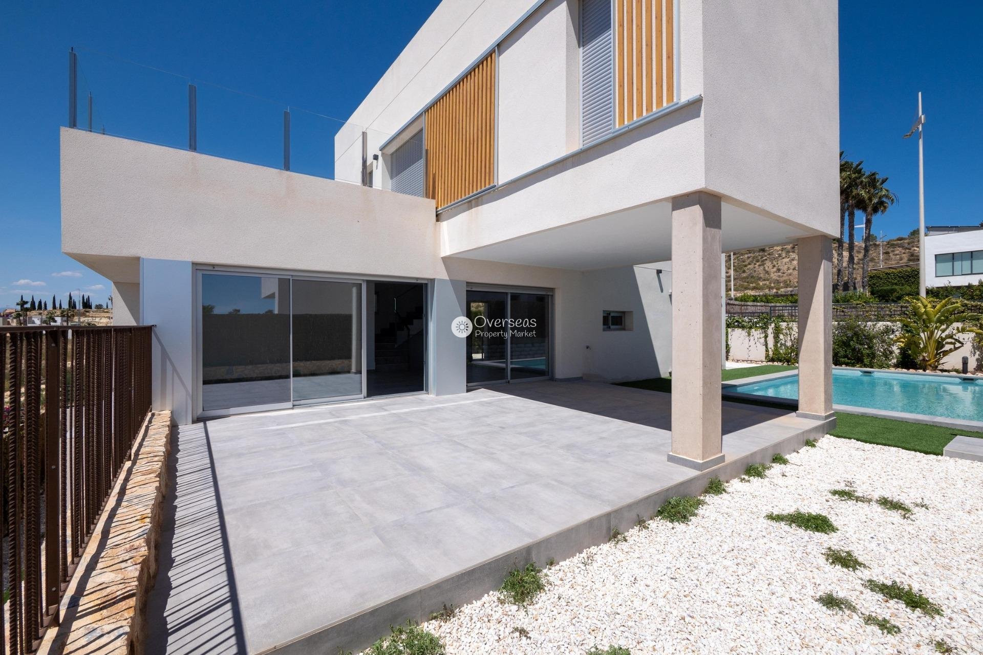 Neue Gebäude - Villa -
Algorfa