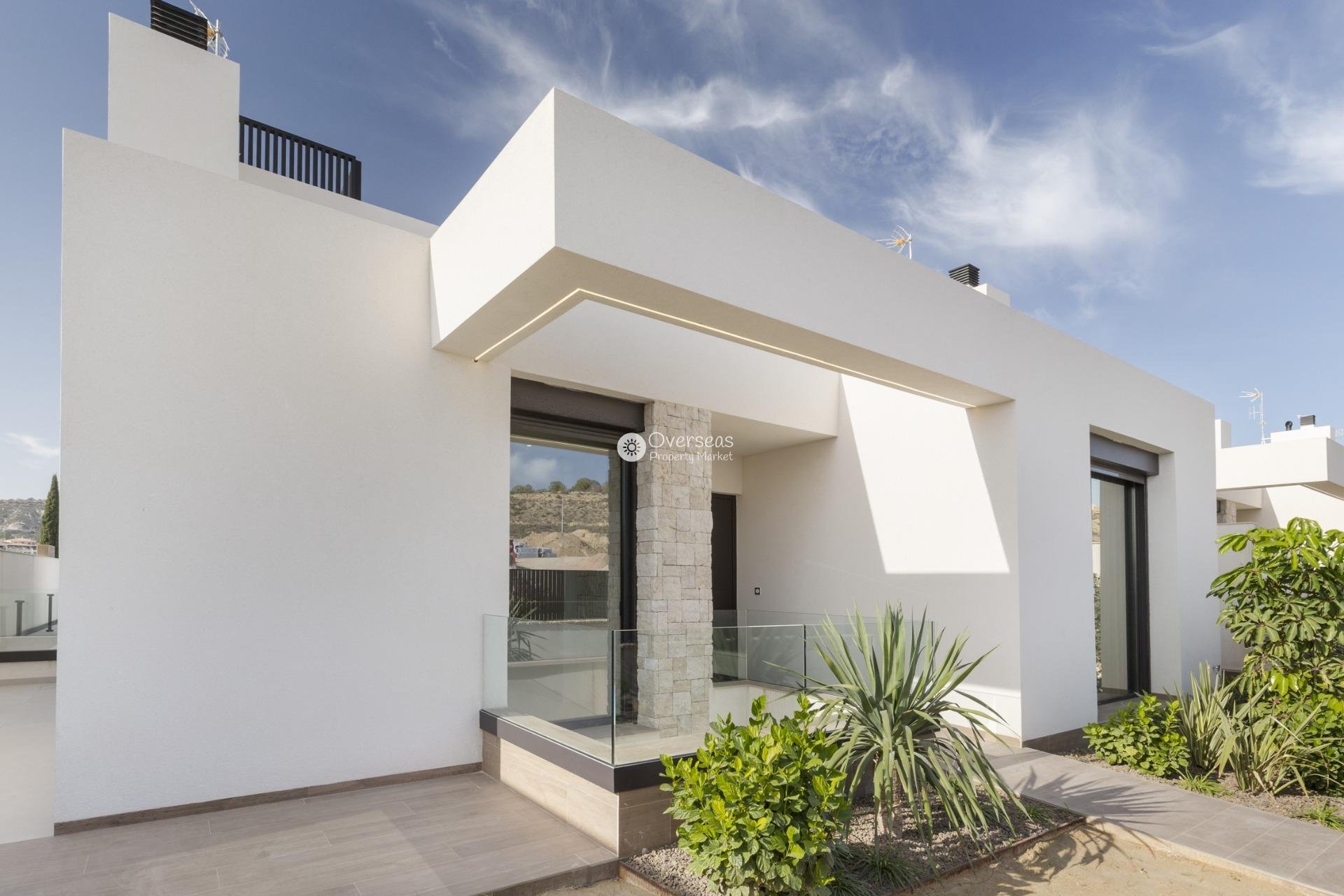 Neue Gebäude - Villa -
Algorfa