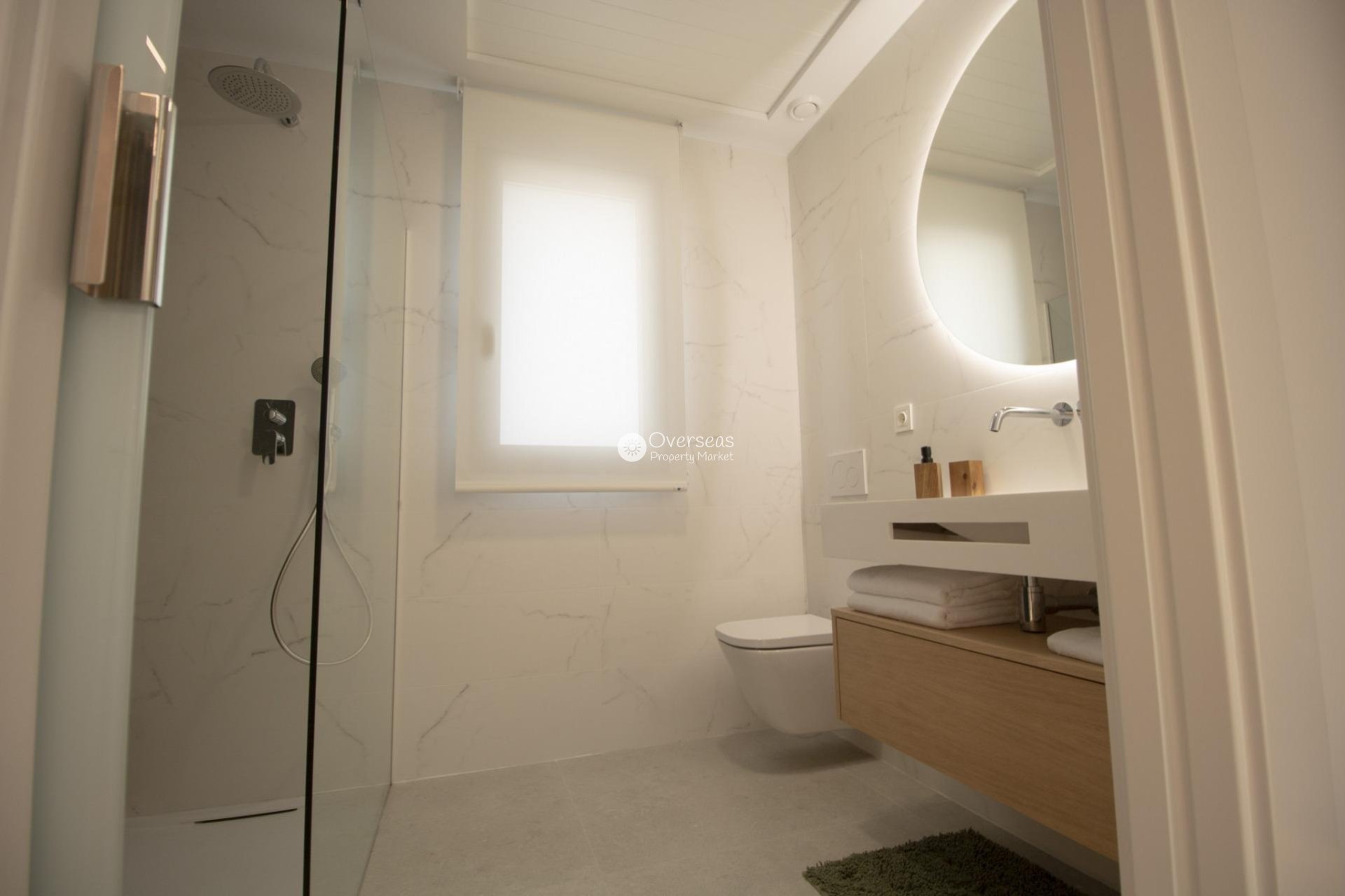 Neue Gebäude - Villa -
Finestrat