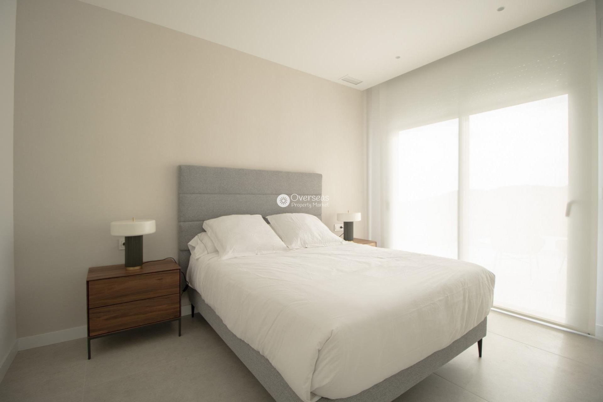 Neue Gebäude - Villa -
Finestrat