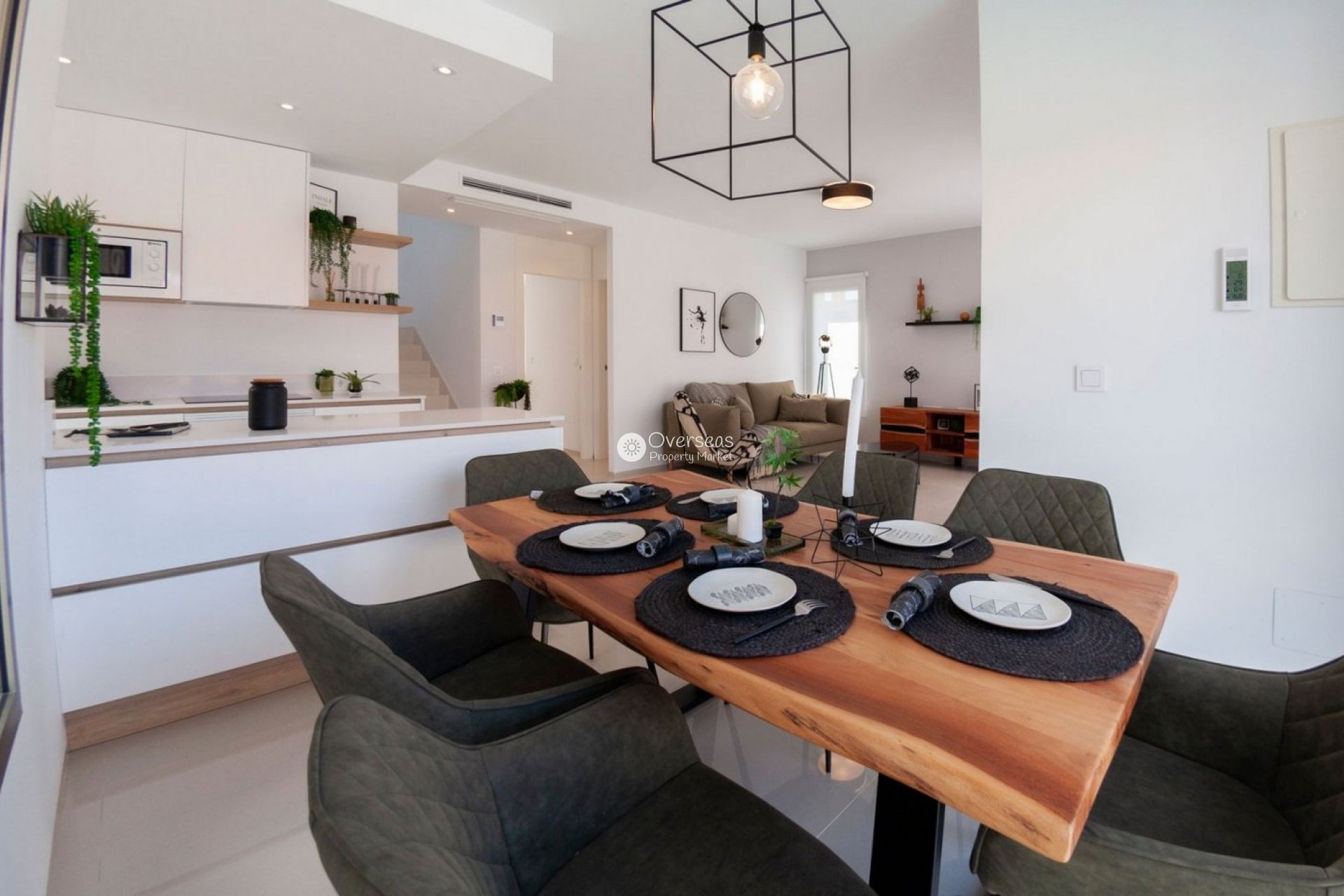 Neue Gebäude - Villa -
Los Alcazares