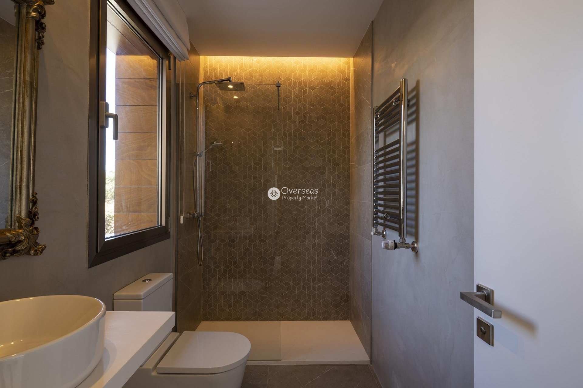 Neue Gebäude - Villa -
Mijas