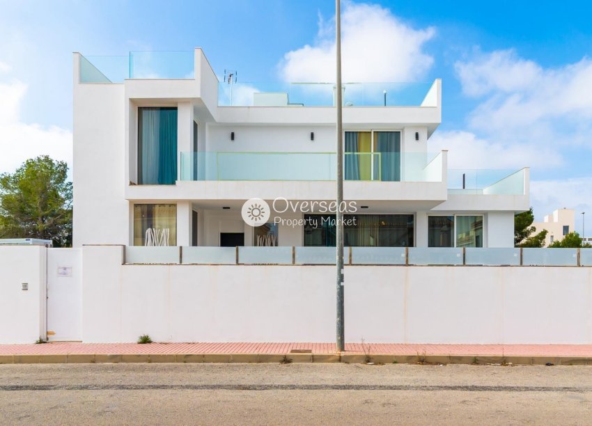 Neue Gebäude - Villa -
Orihuela Costa - PAU 26