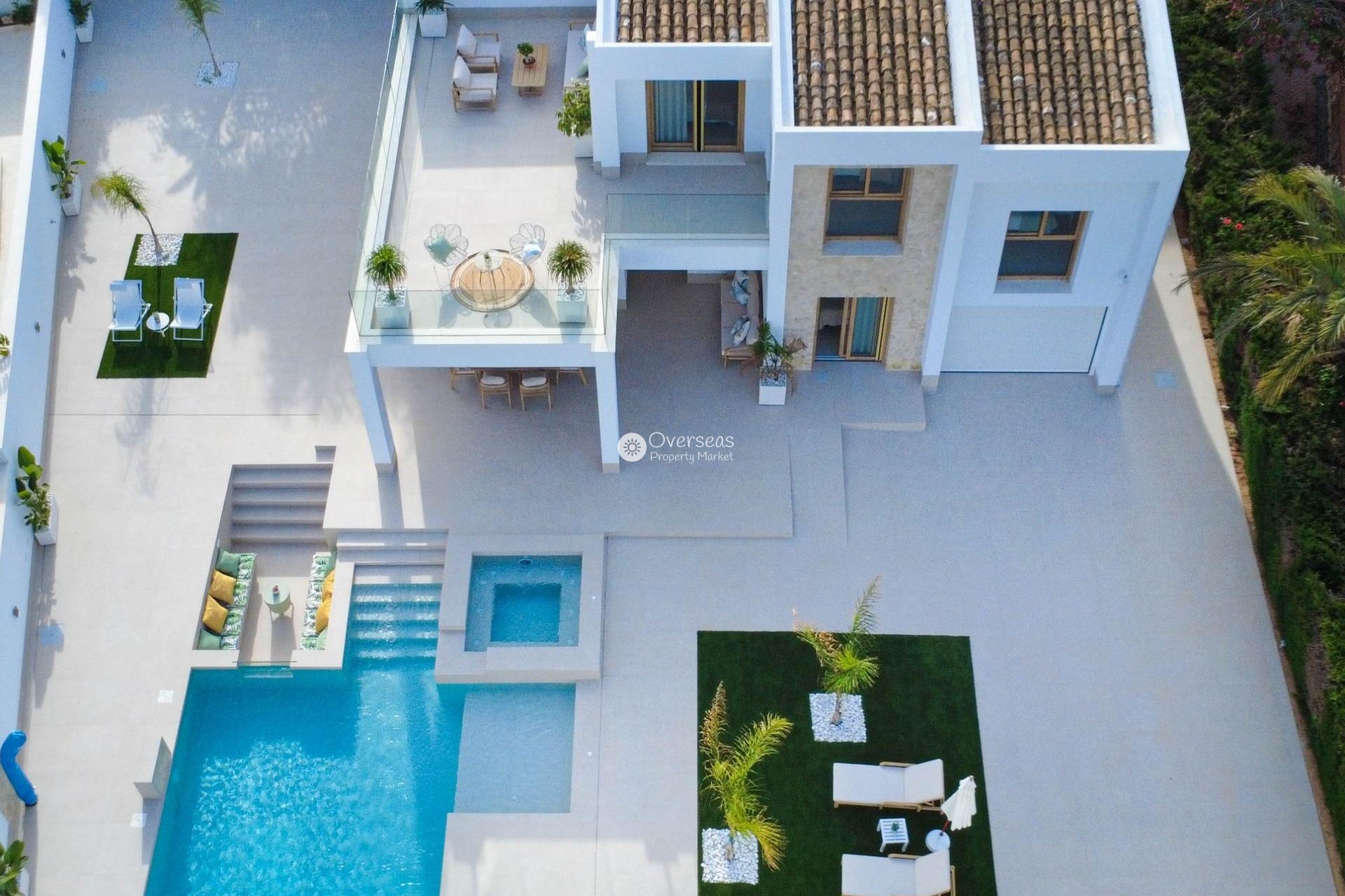 Neue Gebäude - Villa -
Orihuela Costa