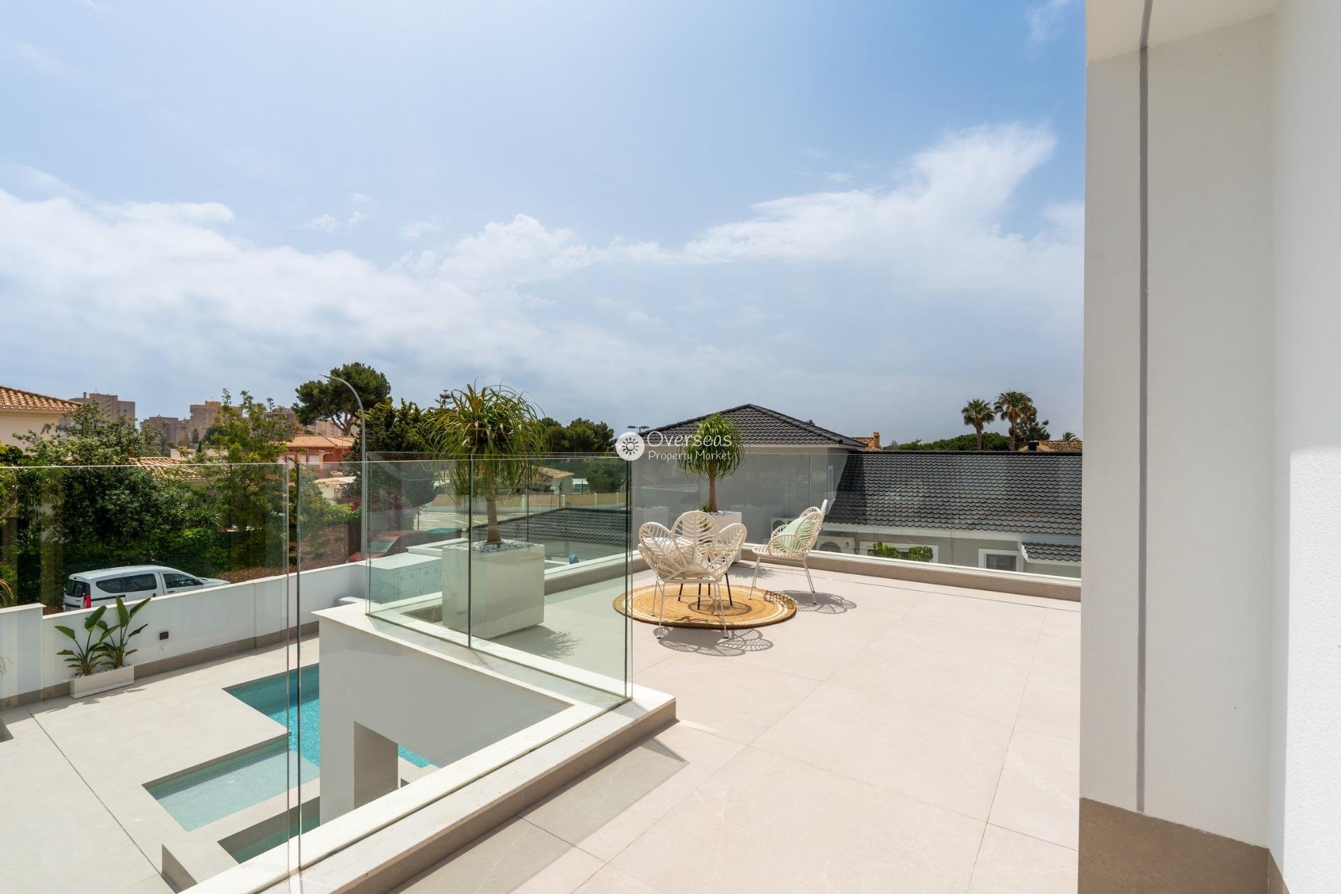 Neue Gebäude - Villa -
Orihuela Costa