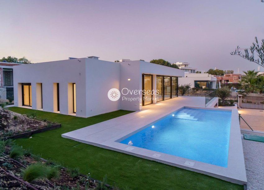 Neue Gebäude - Villa -
Orihuela - Las Colinas Golf