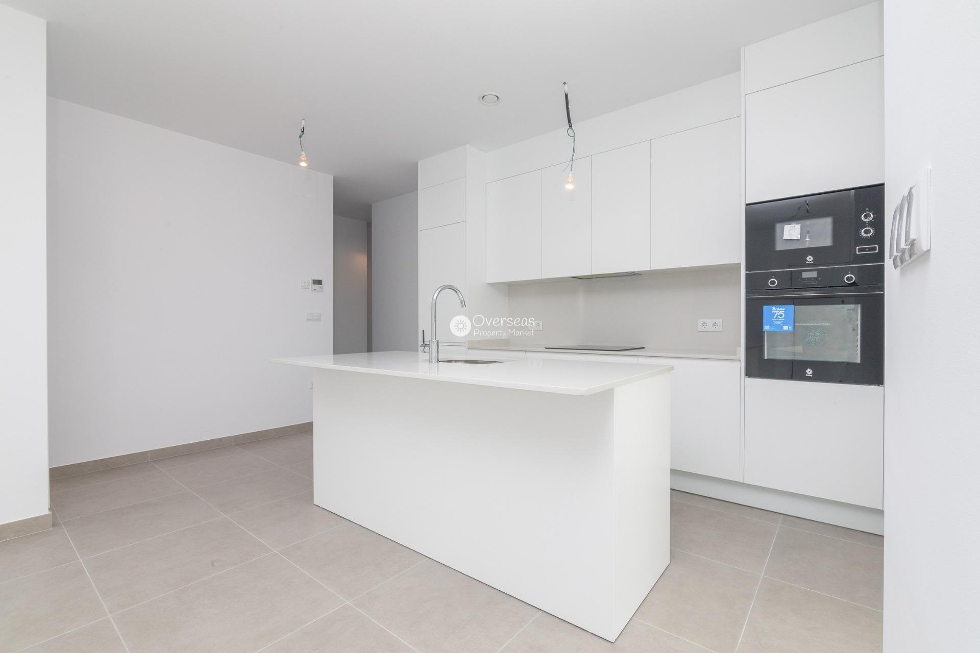 Neue Gebäude - Villa -
Polop