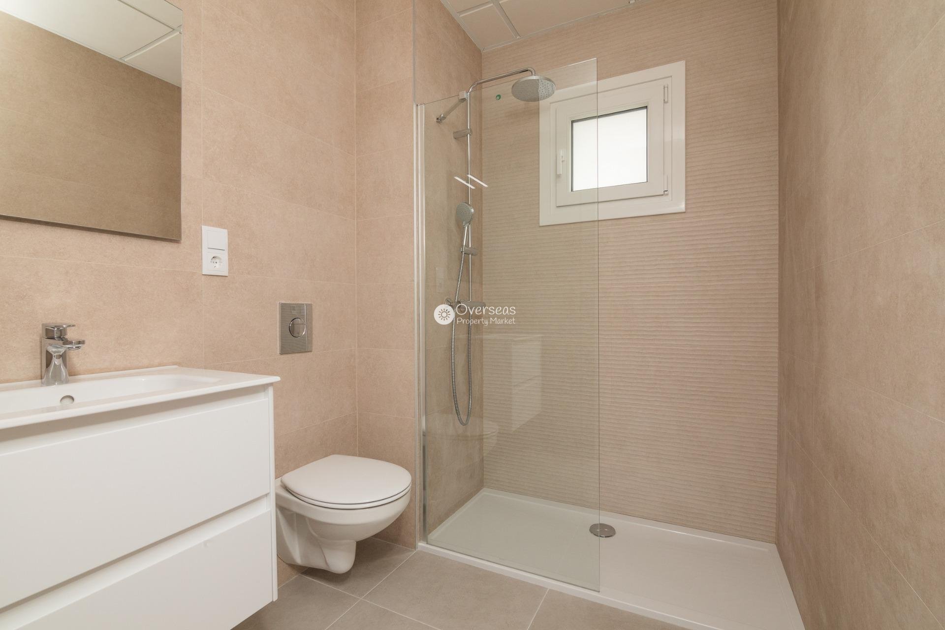 Neue Gebäude - Villa -
Polop