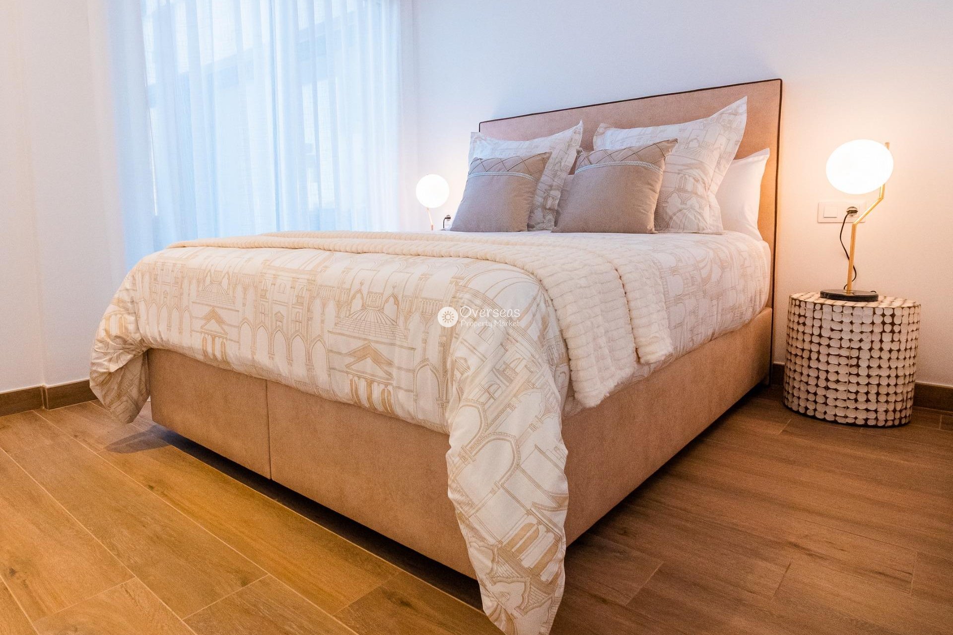 Neue Gebäude - Villa -
Polop