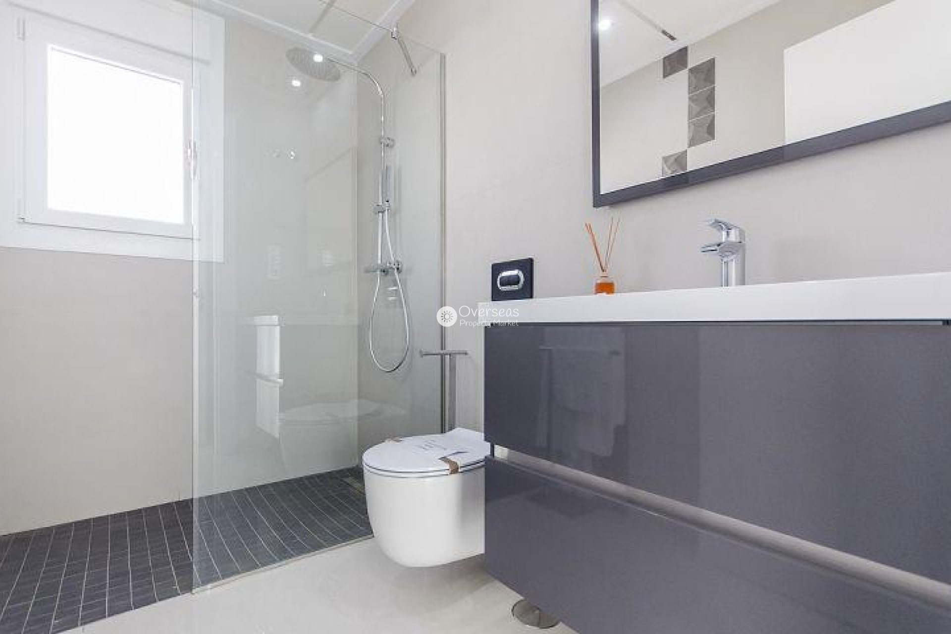 Neue Gebäude - Villa -
Rojales