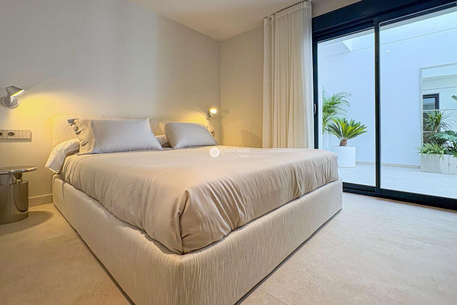 Neue Gebäude - Villa -
Rojales