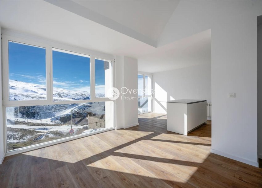 Neue Gebäude - Wohnung -
Monachil - Sierra Nevada Ski