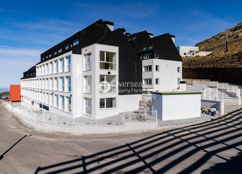Neue Gebäude - Wohnung -
Monachil - Sierra Nevada Ski