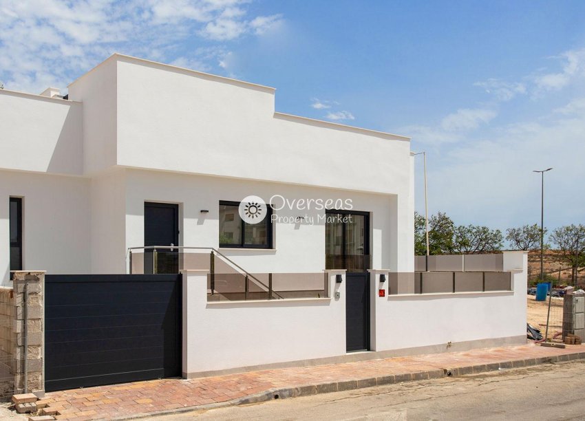 New Build - Semidetached -
Sucina