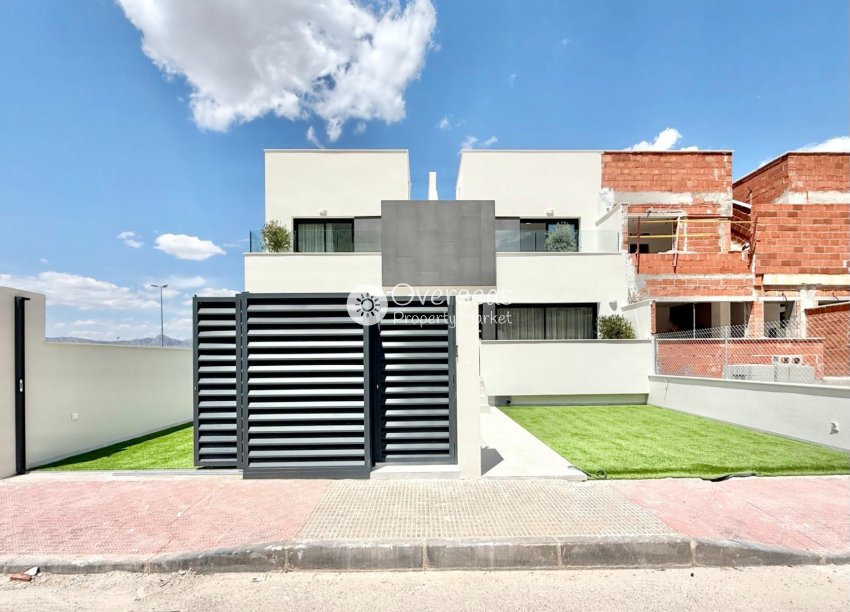 New Build - Townhouse -
Cox - San Fernando