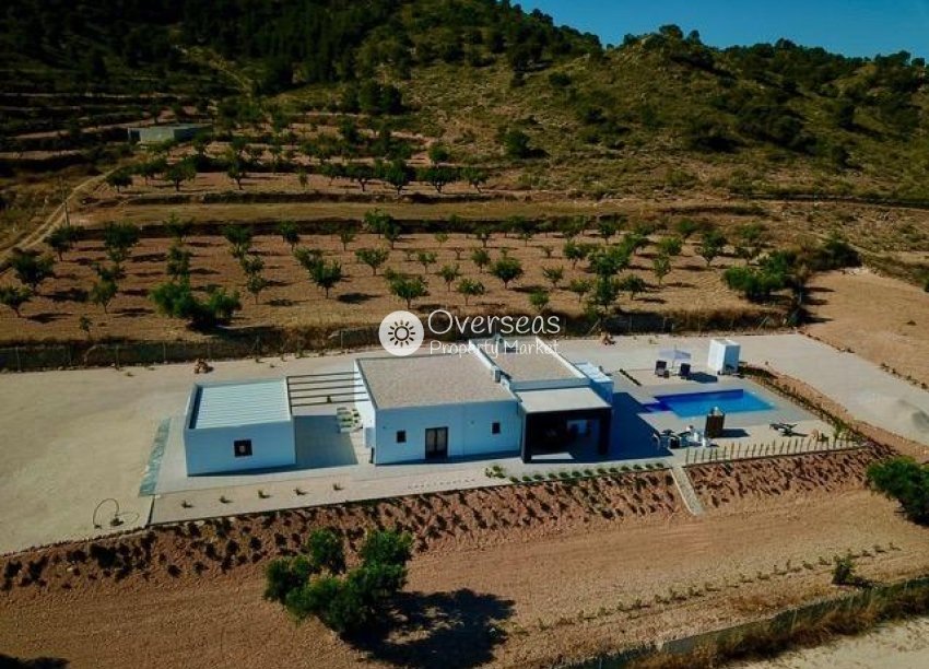 New Build - Villa -
Hondón de las Nieves - La Canalosa