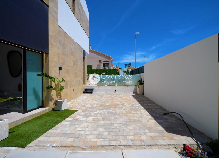 New Build - Villa -
Orihuela Costa