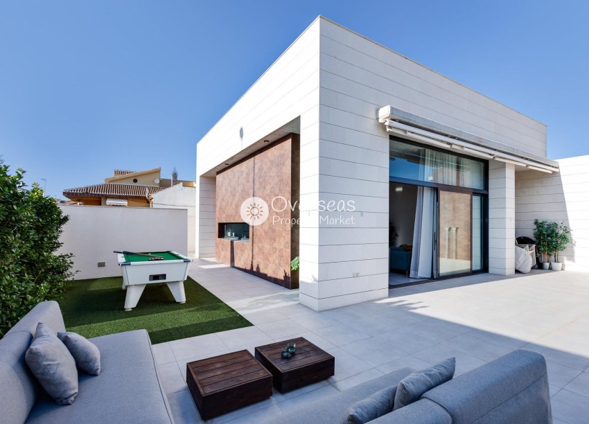 New Build - Villa -
Pilar de La Horadada