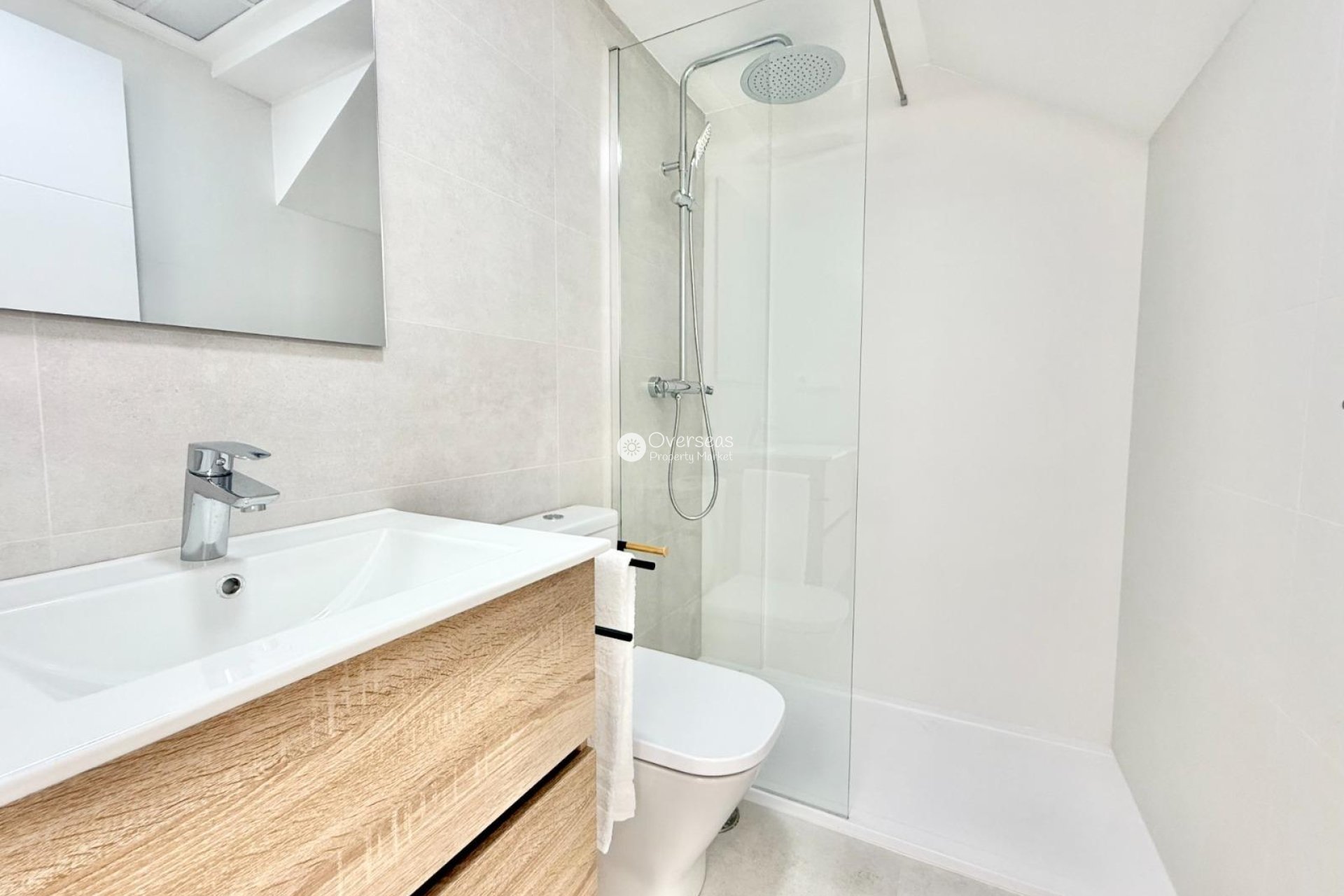 Nieuwbouw Woningen - Herenhuis -
Cox - San Fernando
