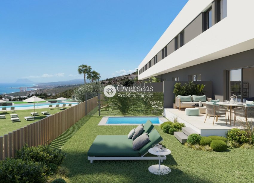 Nieuwbouw Woningen - Herenhuis -
Manilva - Urb. Bahia de las Rocas