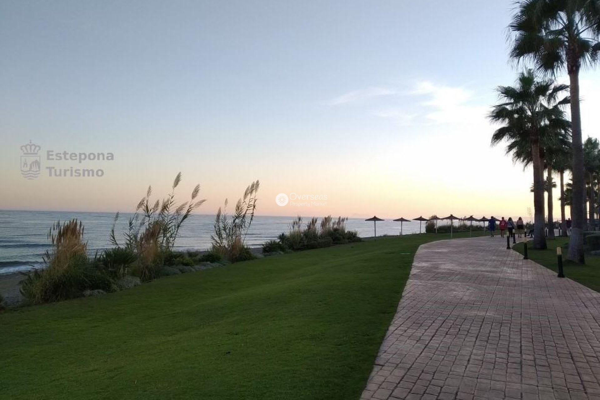 Nouvelle construction - Appartement -
Estepona