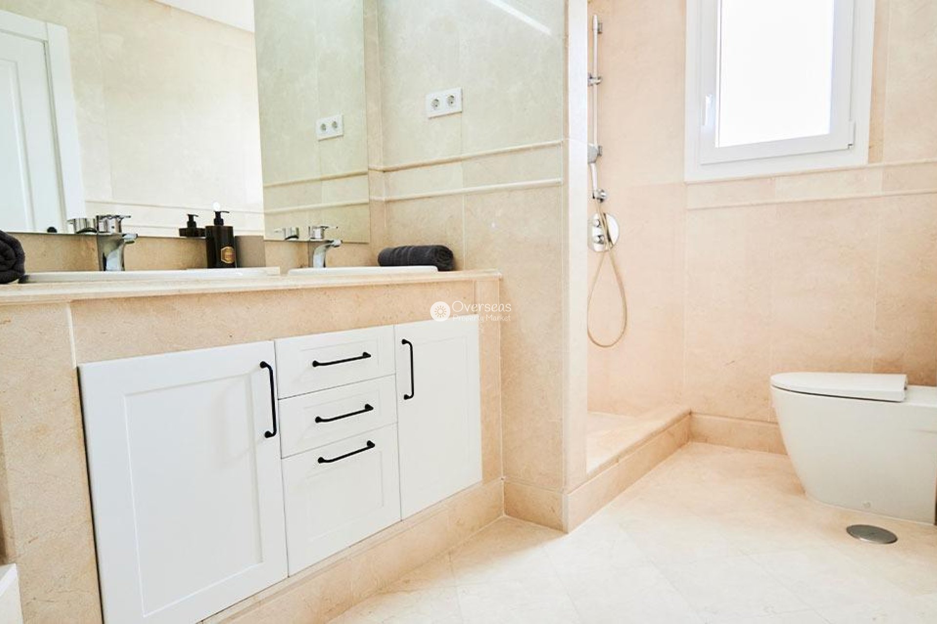 Nouvelle construction - Ground floor apartment -
Marbella