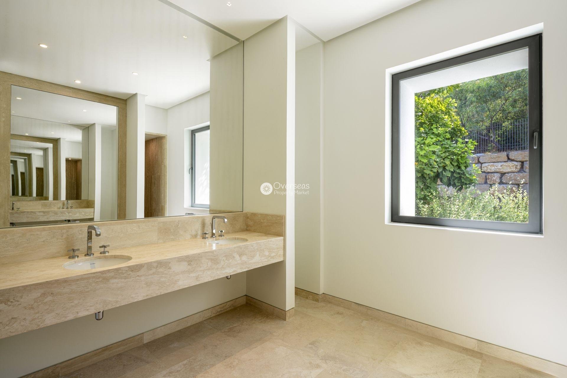 Nouvelle construction - Villa -
Casares
