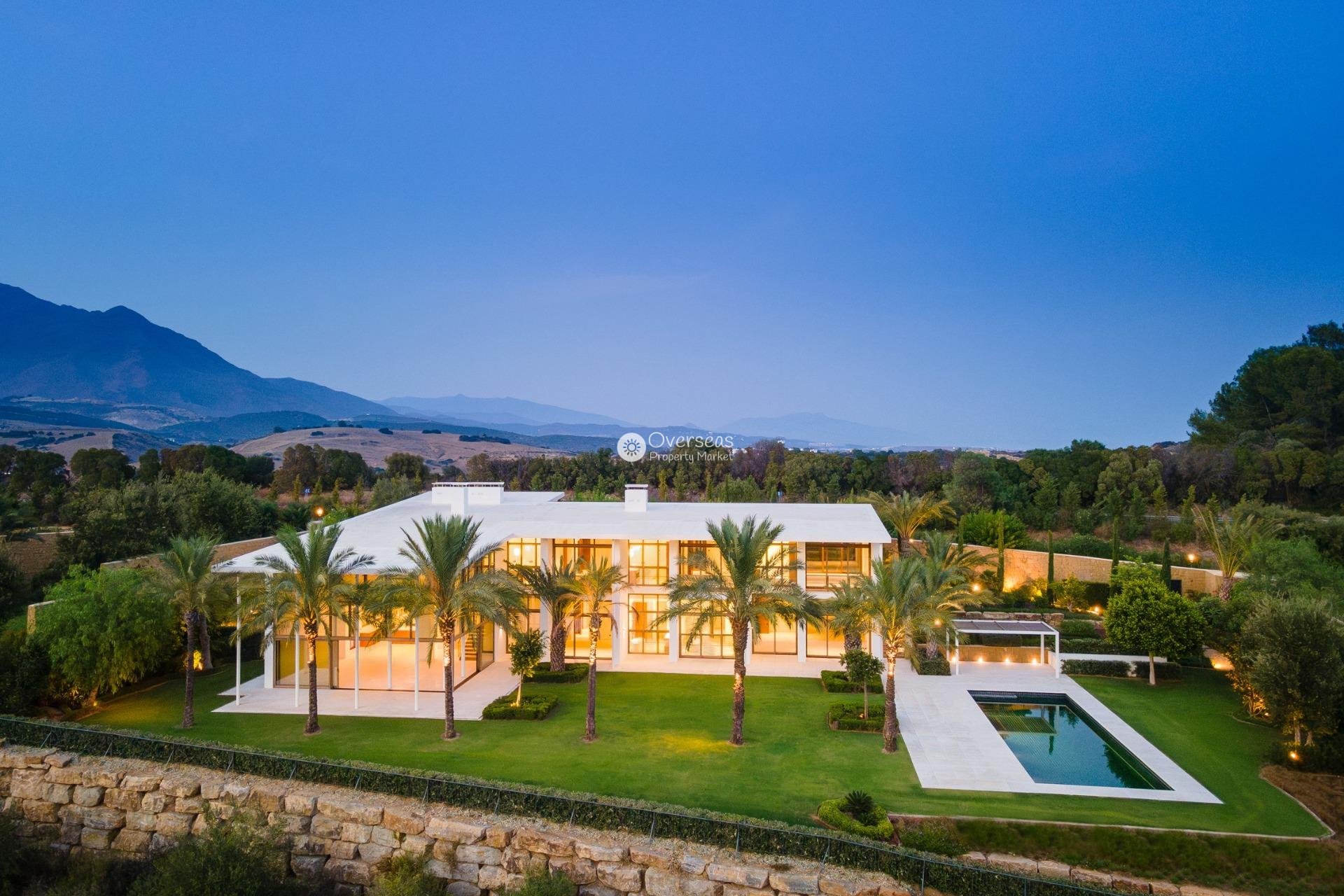 Nouvelle construction - Villa -
Casares