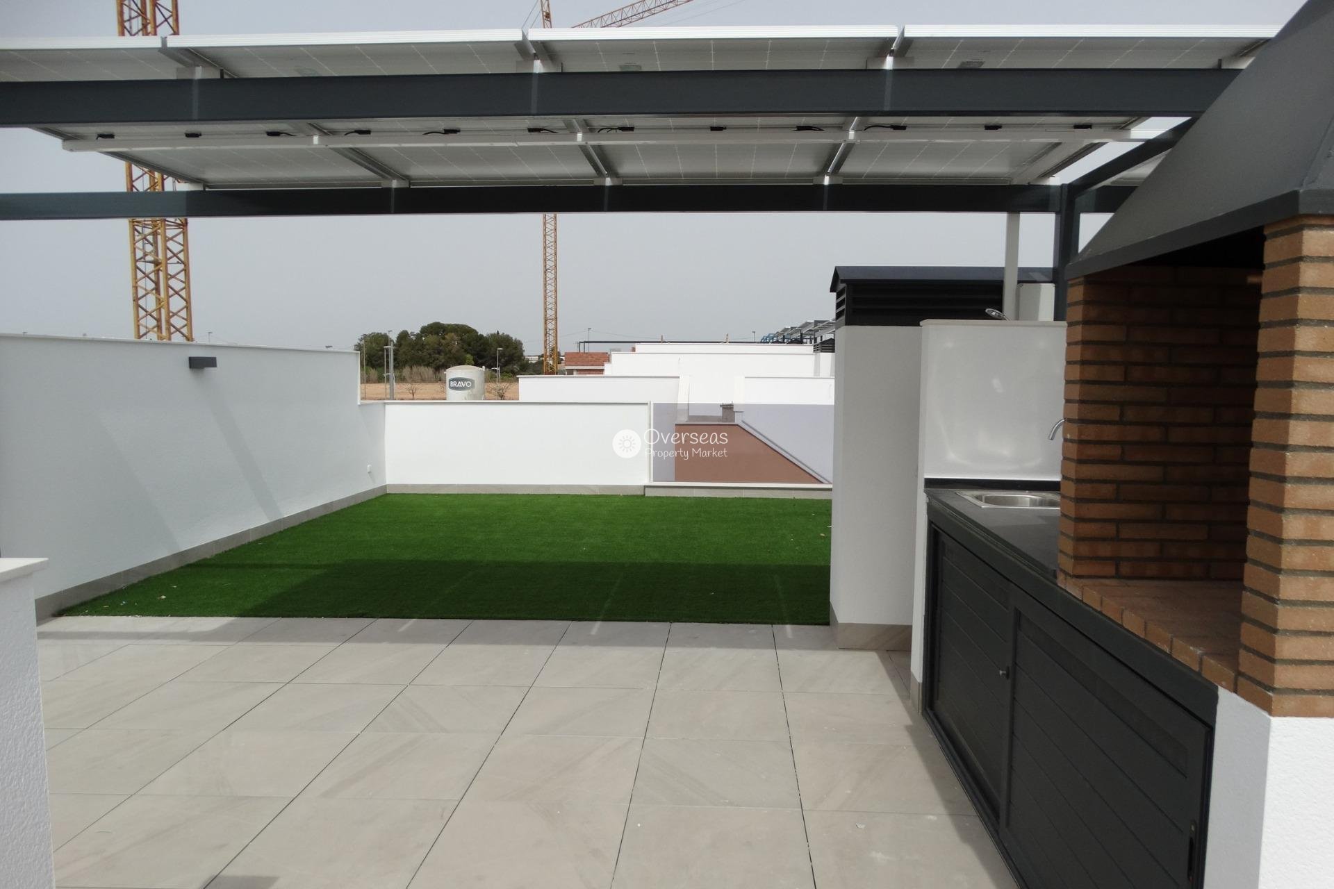 Nowy budynek - Bungalow -
Pilar de la Horadada - pueblo