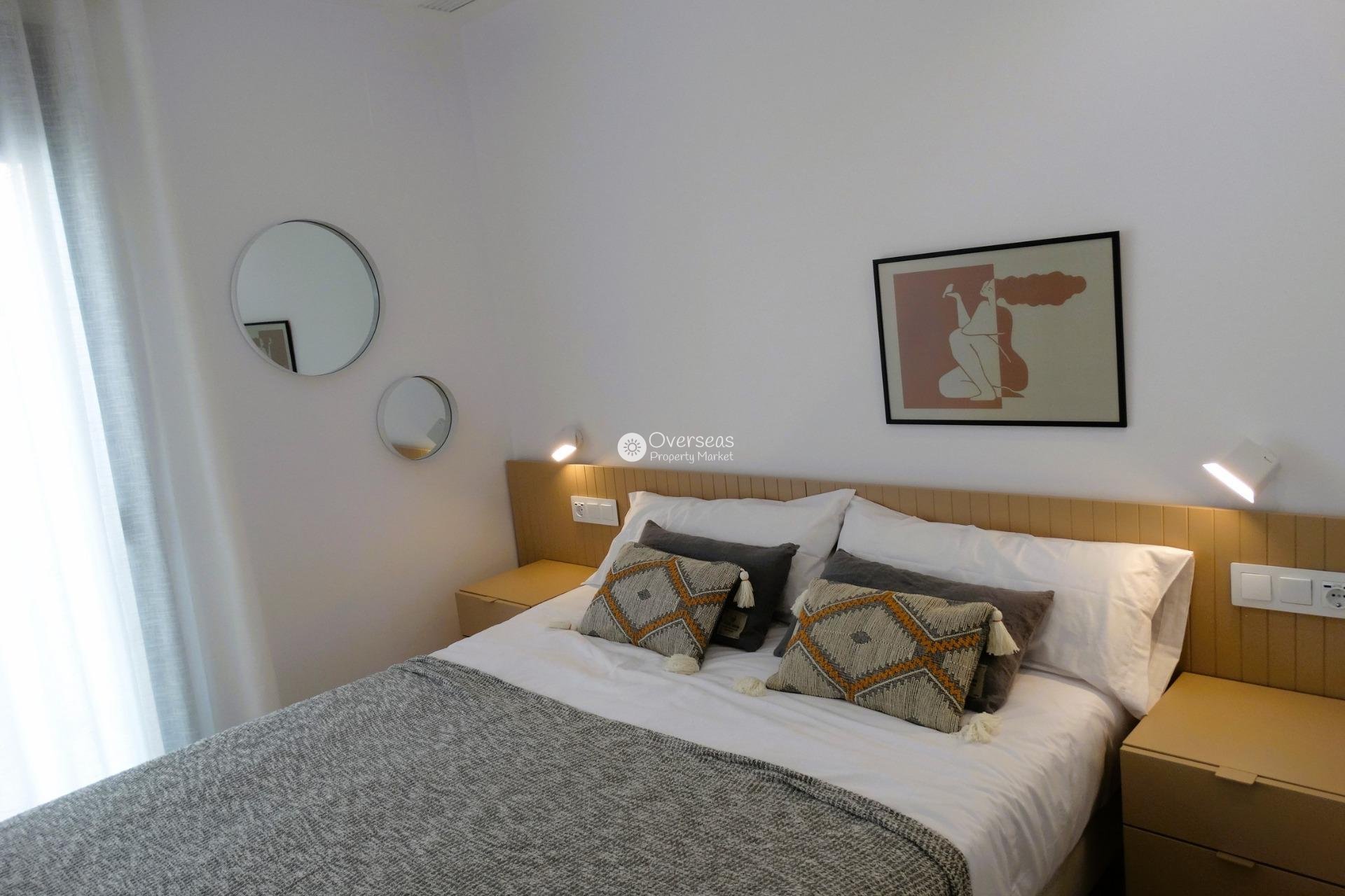 Nowy budynek - Bungalow -
Pilar de la Horadada - pueblo