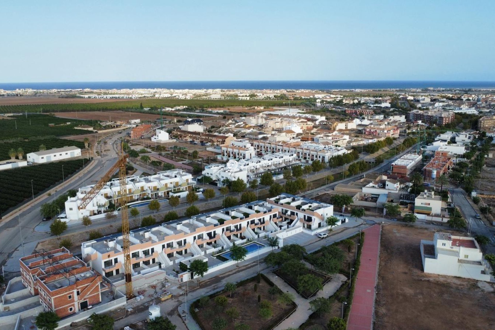Nowy budynek - Bungalow -
Pilar de la Horadada - pueblo