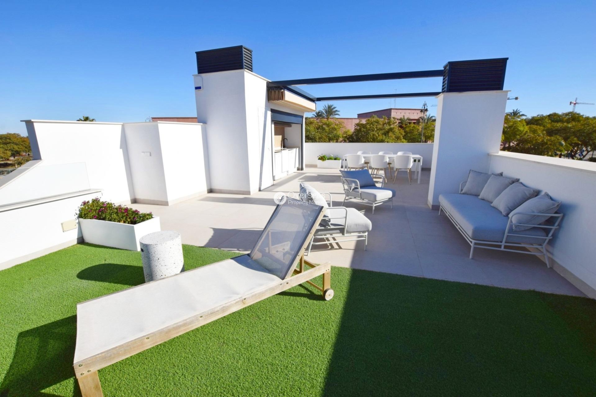 Nowy budynek - Daszek -
Alhama De Murcia - Condado De Alhama