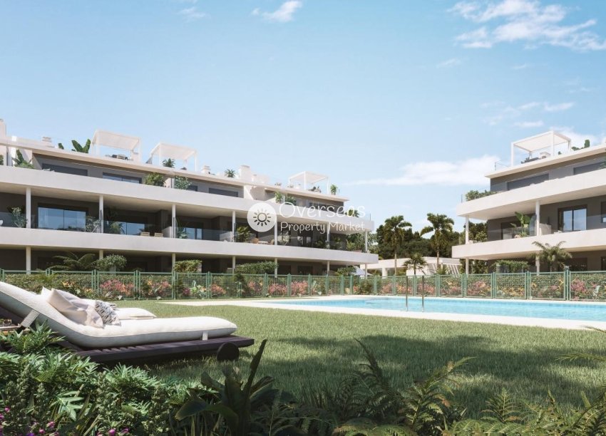 Nowy budynek - Daszek -
Estepona