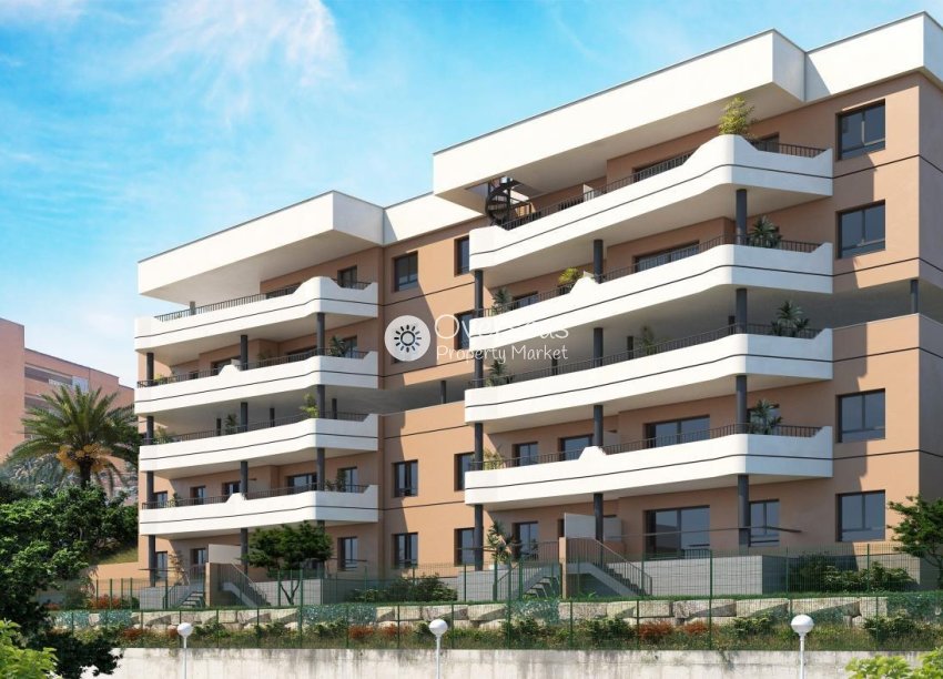 Nowy budynek - Daszek -
Fuengirola