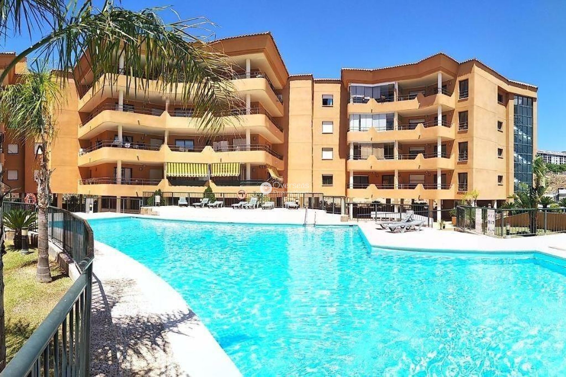 Nowy budynek - Daszek -
Fuengirola
