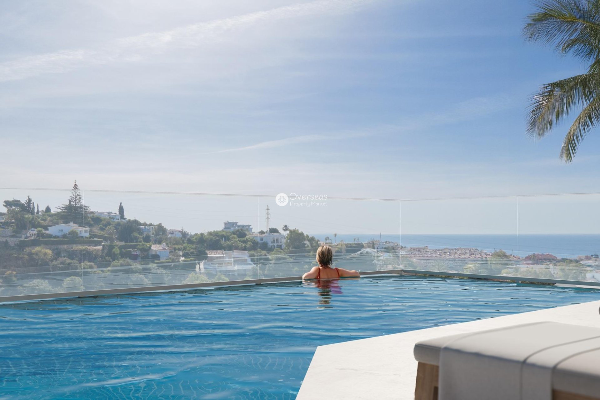 Nowy budynek - Daszek -
Fuengirola