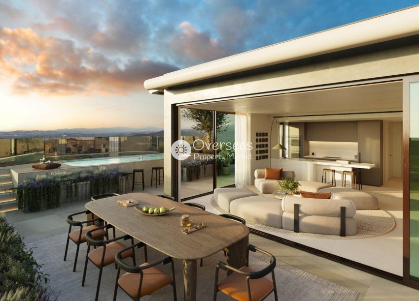 Nowy budynek - Daszek -
Fuengirola