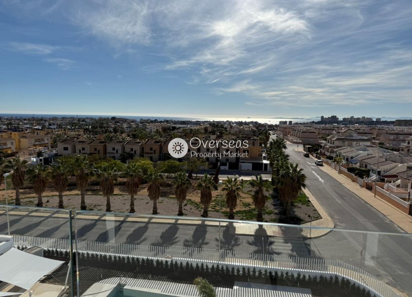 Nowy budynek - Daszek -
Orihuela Costa - Lomas de Cabo Roig