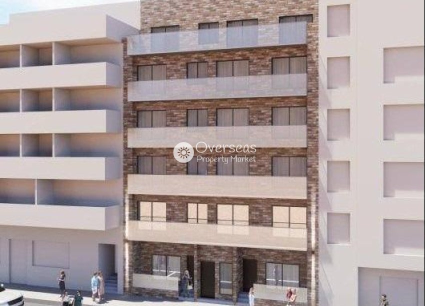 Nowy budynek - Daszek -
Torrevieja