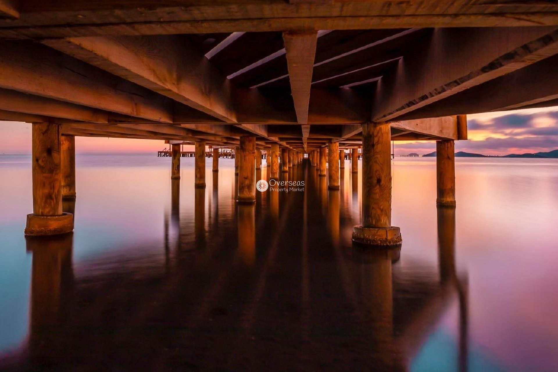 Nowy budynek - Kamienica -
La Manga del Mar Menor - La Manga