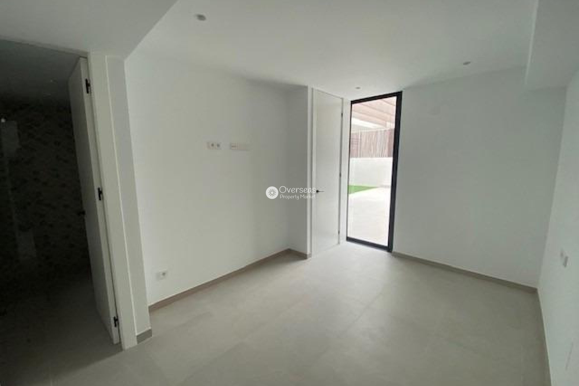 Nowy budynek - Kamienica -
Orihuela Costa - Montezenia