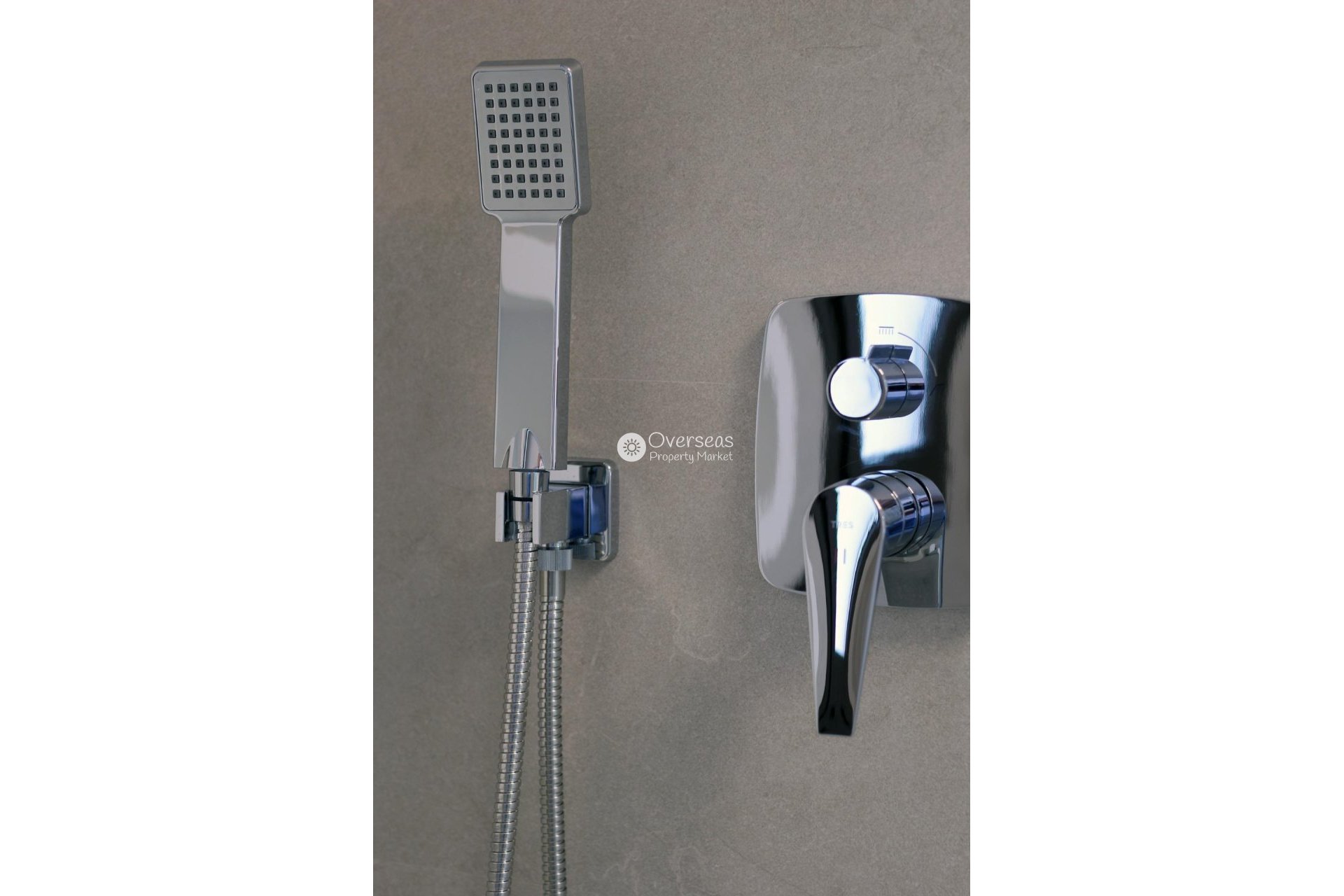 Nowy budynek - Kamienica -
Pilar de La Horadada