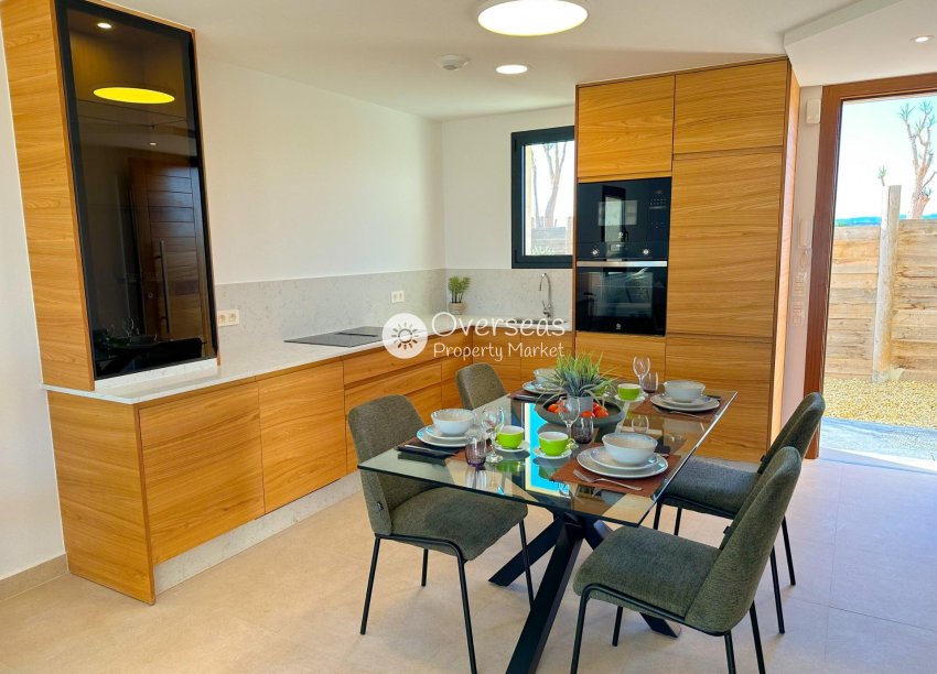 Nowy budynek - Town House -
Cuevas Del Almanzora - Desert Springs Golf Club