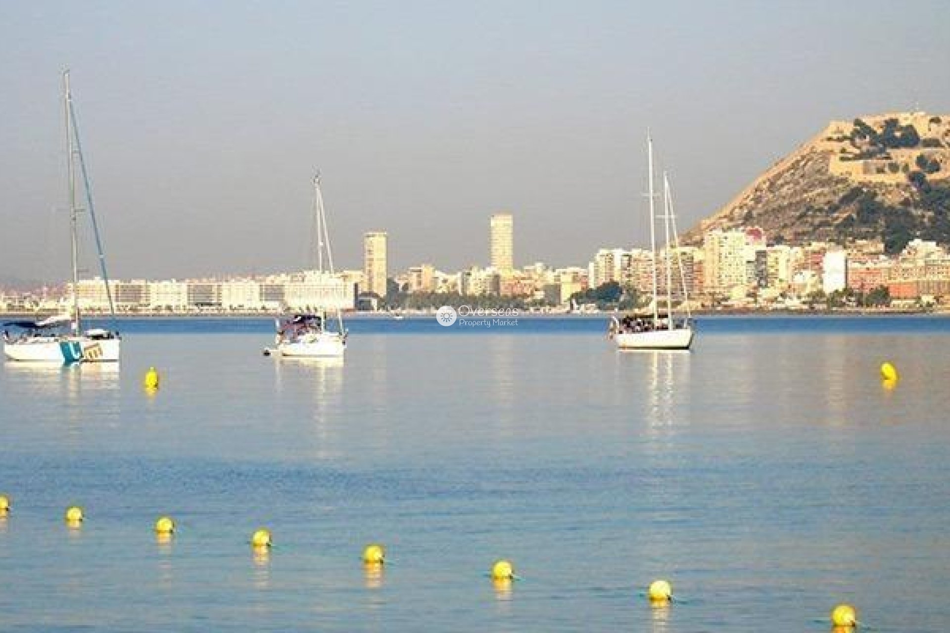 Nowy budynek - Town House -
El Verger - Playa de La Almadraba